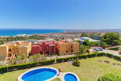 Image de Appartement 'Penthouse Reserva Del Higueron' avec piscine partagée, Wi-Fi et climatisation