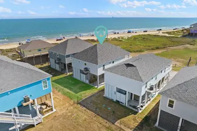 Image de Luxury | Oceanviews | Fenced Yard | Dogs Welcome