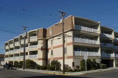 Image de 61 85th Street Unit 202a