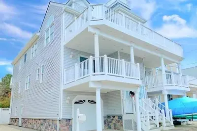 Image de 222 79th Street East