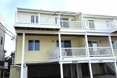 Image de 2605 Landis Avenue North