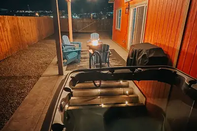 Image de Hot Tub/ King bed in Old Colorado City