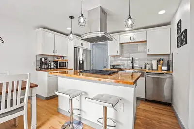 Image de Modern Getaway Near Nnu Hot Tub