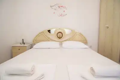 Image de Appartement de deux chambres avec le balcon Kastel Kambelovac, Kastela (A-22444-b)