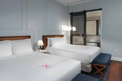 Image de Contemporary Suite in San Francisco, Axiom Hotel, Meta Queen | 2 units
