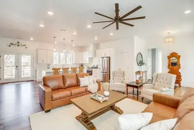 Image de 'The Hamilton Heber Springs' Home w/ Hot Tub!