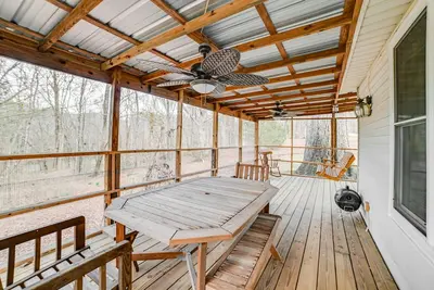 Image de Peaceful Cottage w\/ Yard: 2 Mi to Kentucky Lake!