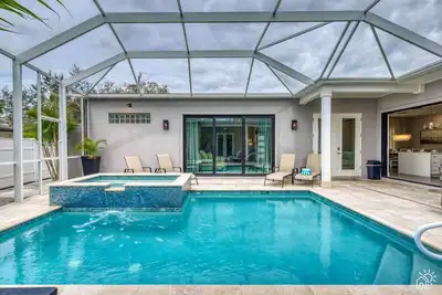 Image de Siesta Key Modern Retreat with Heated Pool & Spa