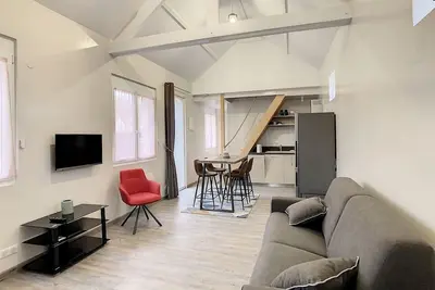 Image de A 4 km de Compiègne, Petite Maison de 40m² Avec Mezzanine