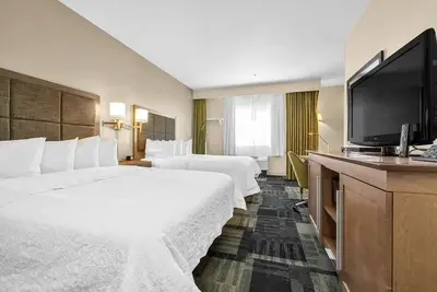 Image de Value Stay! Short Drive to Browns Valley Park! With outdoor pool and terrace