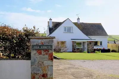 Image de Sea Reach, Thurlestone in South Devon, sleeps 8, sea views and beaches close by