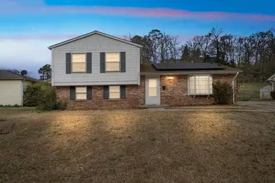 Image de The Big Bamboo (4-Bedroom Home) - Pets Allowed by RedAwning