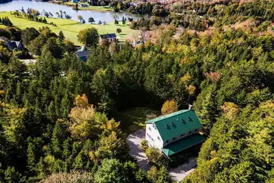 Image de Walk to Acadia Trails - Flying Mountain Apartment