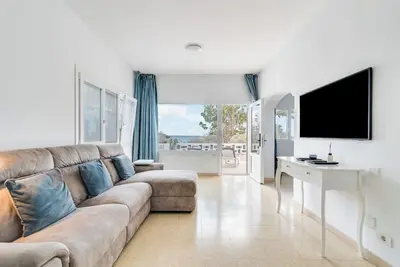 Image de Home2Book Stunning Sea Front Apartment La Garita
