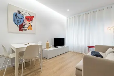 Image de Home2Book Cozy & Chic Apartment near the Beach