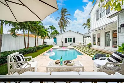 Image de Heated Pool | Walkable | Intracoastal | 5min to Bch