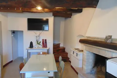Image de Se051 - Palazzo d'Arcevia, charming renovated three-room apartment