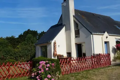 Image de Maison de vacances 'La Palette - Maison Vue Sur Mer' avec vue sur la mer, terrasse privée et Wi-Fi