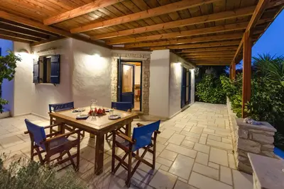 Image de Maison de vacances \"Maria's Village Two Bedroom House 5\" avec vue sur la mer, terrasse et Wi-Fi