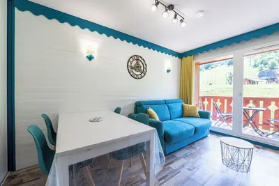 Image de Appartement 'Appartement 4-6 Personnes' avec vue sur la montagne, balcon et Wi-Fi