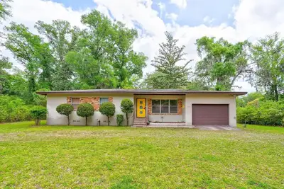 Image de Cozy 3-bedroom home with WiFi, Ac in charming quiet part of Orange Park.