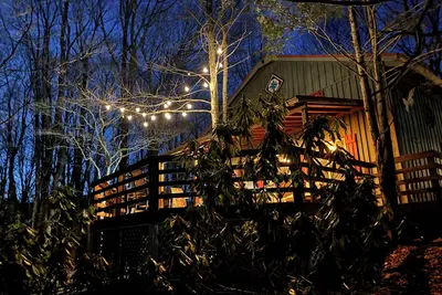 Image de Quiet Cabin On Top Of Mountain! Off the grid between Newland & Spruce Pine-Hwy19