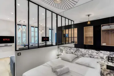 Image de F2 rue St-Honoré D, Hypercentre proche du Palais