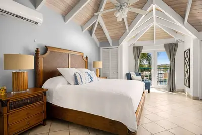 Image de Exquisite Yacht Club Townhome - B7