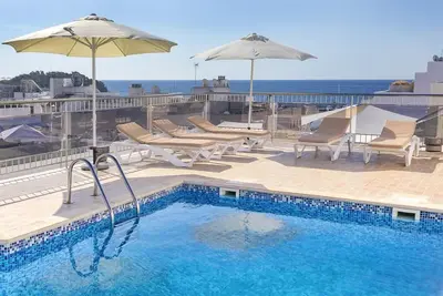 Image de Seduqpl-Adp // 2 Bedrooms Adapted Apartment / Roof Top Pool /City & Beach ♥Wheelchair Accesible