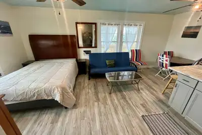 Image de Wimble Shoals Chateau - Studio in Salvo above Surf Shop-