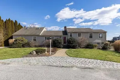 Updated, spacious Quonnie house with access to a pristine, private beach
