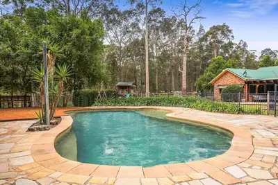 Image de Woodland Acreage|Heated Pool|Ponies|Soccer Field