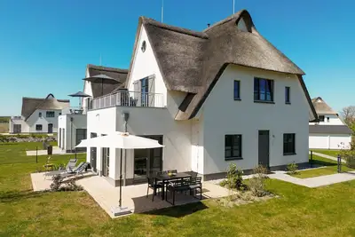 Image de Apartment mit Terrasse - Edvard Grieg - Inseldomizil Stolpe - Urlaub Unter Reet auf Usedom