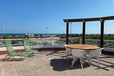 Image de Grand et lumineux T3 avec vue mer et terrasse roof top, plage Ă 2 minutes Ă pied