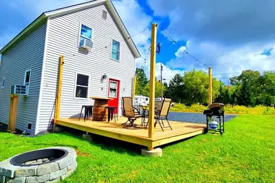 Image de Newly renovated house, walking distance to downtown Greenville, direct Atv and Snowmobile access