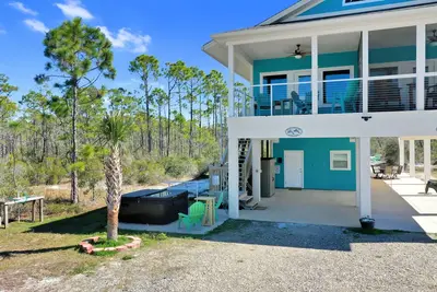 Image de St Joe Beach w/ view, Pet Friendly~ Dolphin Daze Hideaway