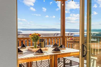 Image de Hot Tub, Pool, Lake Views, King Beds - Sleeps 18