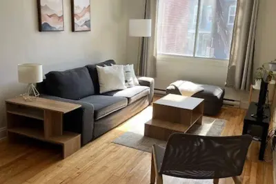 Image de Apartment with landscaped backyard, close to Monkland village, Muhc, Concordia