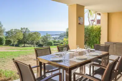 Image de Cap Esterel, appt 6 personnes, rez de jardin, vue mer