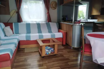 Image de mobil-home au bord de la plage à Kerfany les pins. Déconnexion totale.
