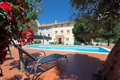 Image de House - 6 Bedrooms with Pool - 0126