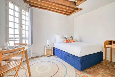 Image de Nouveau - Très charmant studio rénové récemment