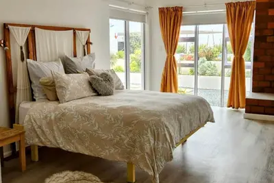 Image de Tranquil, family friendly West Coast vacation home in a private nature reserve