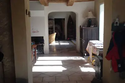 Image de Mas provençal de charme à 15 mins du Palais des Papes; 6 chbrs & jardin ombragé