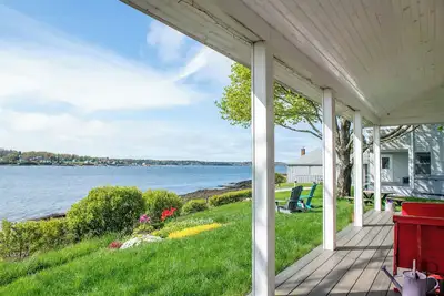 Image de Ole Greeley Cottage - Classic oceanfront, pet-friendly Bailey Island cottage
