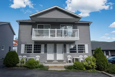 Image de Top Rental in Lake George Village!