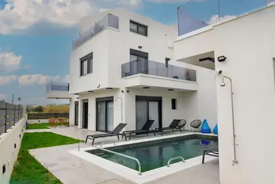 Elegant and Stylish Villas Complex in Crete