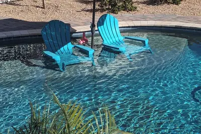 Image de Blue Door Retreat - \na home in Tartesso, Buckeye, Az