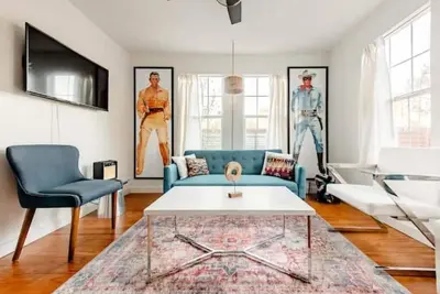 Image de Cozy house, big backyard, fast Wi-Fi