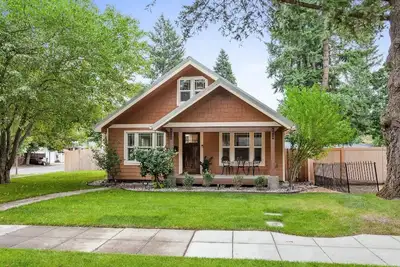 Image de Charming 4-bedroom home by Sanders Beach & Downtown Coeur d'Alene + WiFi & Ac